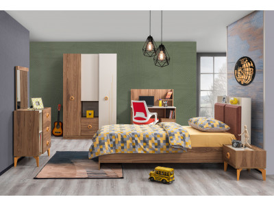 PETER GENÇ ODASI TAKIMI 